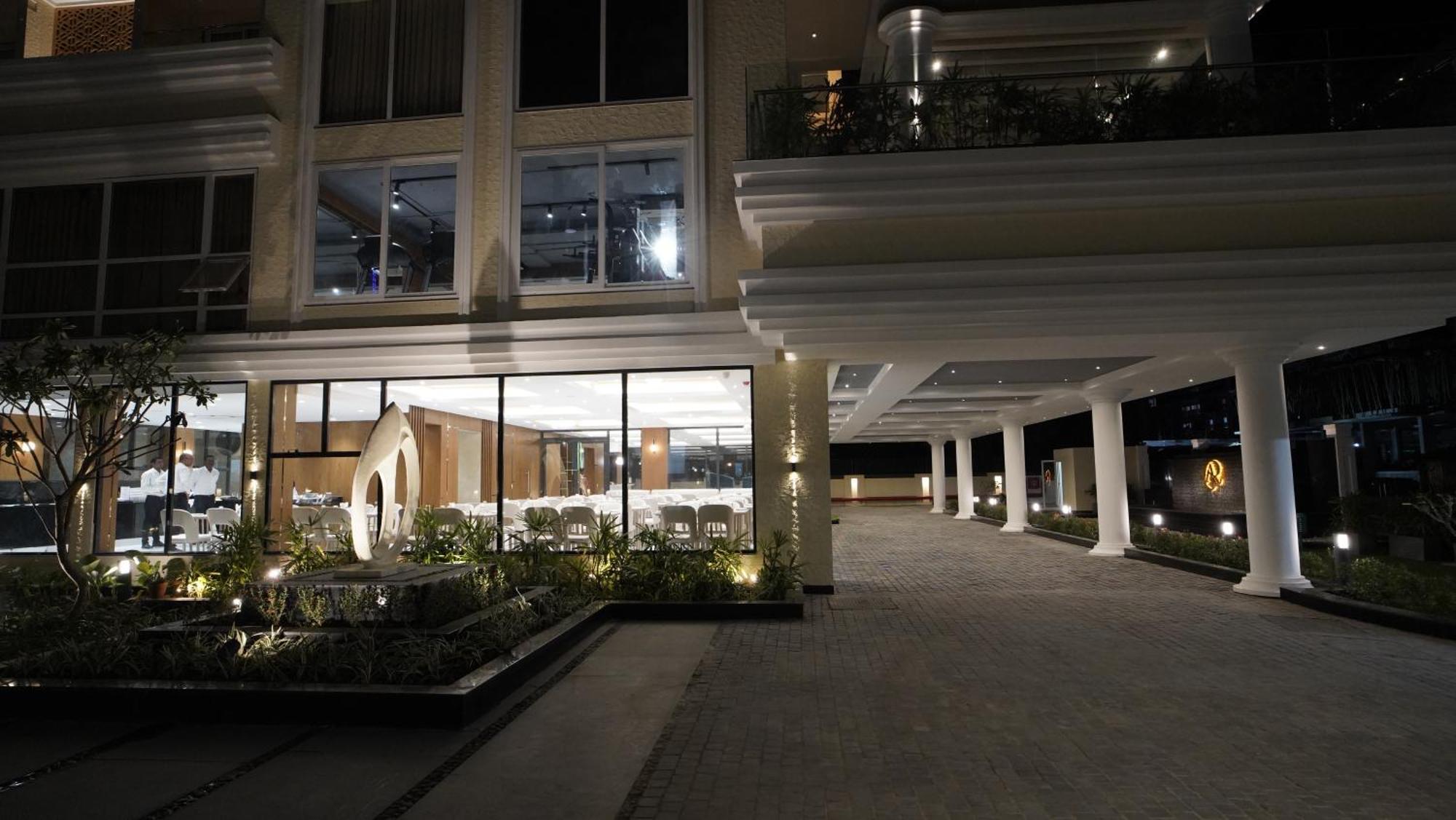 Antique Regency !! Luxurious Hotel In Digha !! Exteriér fotografie